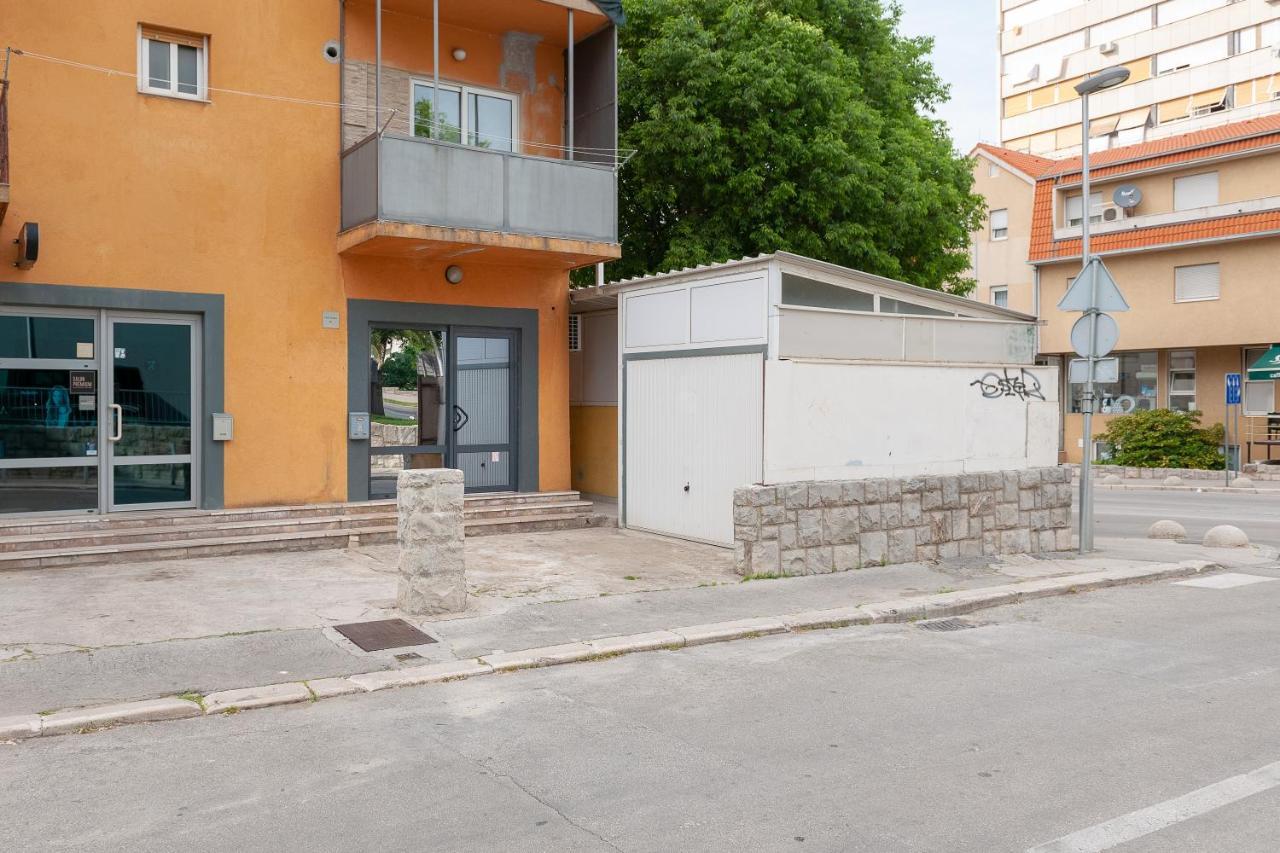 Studio apartment Sesula Split Exterior foto